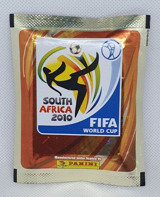 1 SOBRE DORADO DE CROMOS PANINI MUNDIAL 2010