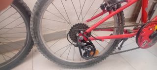 Bicicleta infantil Btwin roja