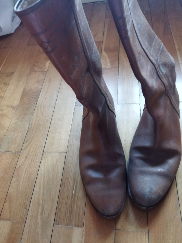 Botas camperas de cuero marrón de Valverde