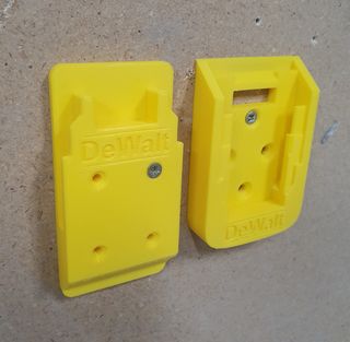 DEWALT 18V --2 Soportes para batería y 2 herramien