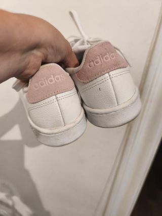 Zapatillas Adidas Blancas y Rosas