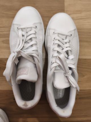 Zapatillas Adidas Blancas y Rosas