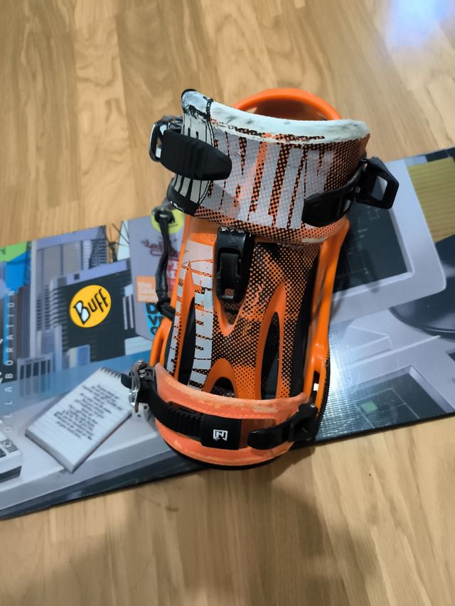 Tabla de Snow Nitro Loop Troop.