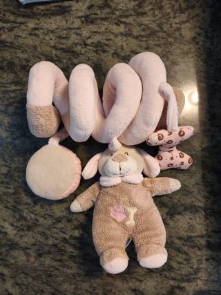 Juguete espiral para coche de bebé