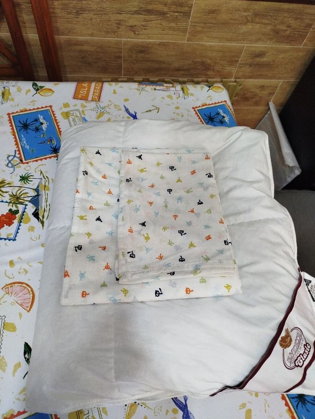 Nórdico cuna plumas, con regalo de la funda.