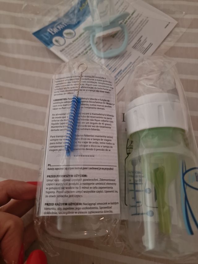 Lote 2 biberones y chupete Dr. Brown's