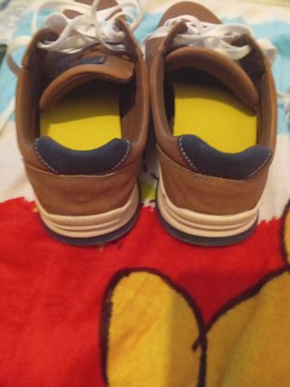 Zapatos casuales marrones talla 42 inside
