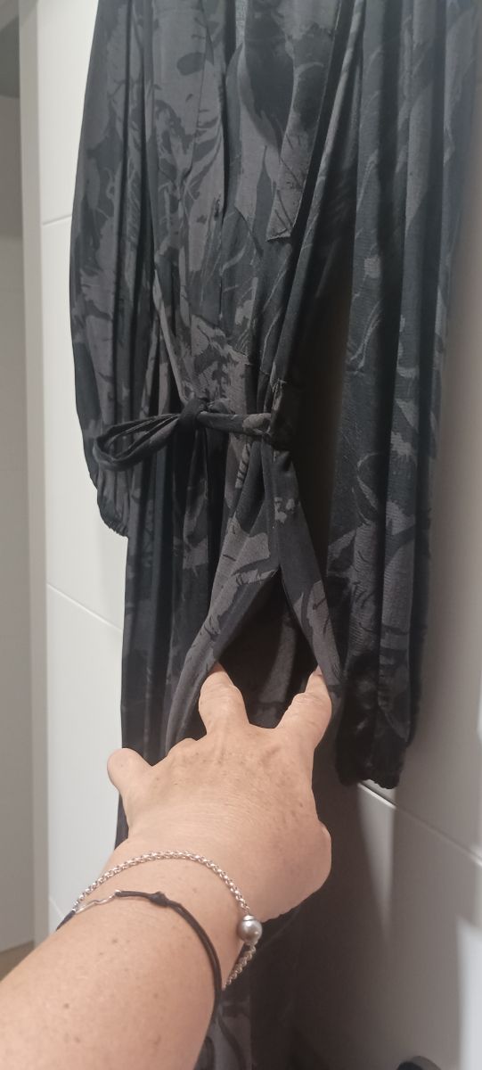 Vestido camisero Zara gris con bolsillos