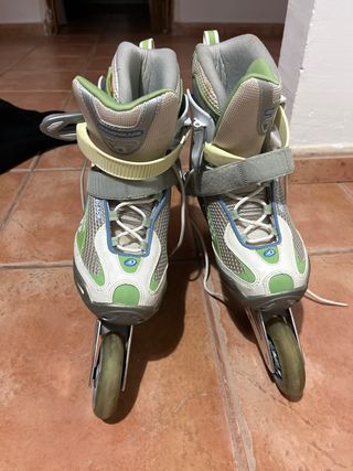 Patines en línea Rollerblade
Talla 38’5