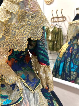 Traje Fallera Talla 44 Azul y Dorado