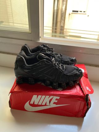 Nike Shox Negras
