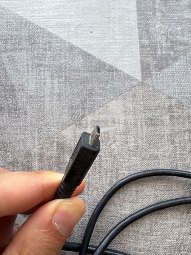 Batería NXP con linterna + cargador micro USB