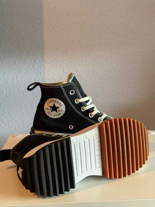 Converse Run Star Hike
