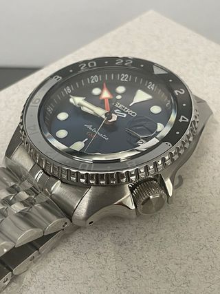Reloj SEIKO 5 Sport GMT “Velocity Blue” SSK045K1