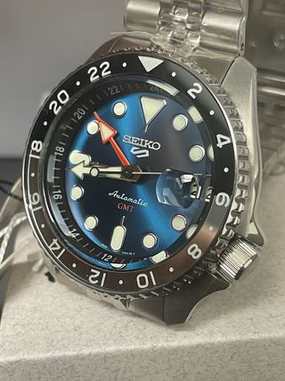 Reloj SEIKO 5 Sport GMT “Velocity Blue” SSK045K1