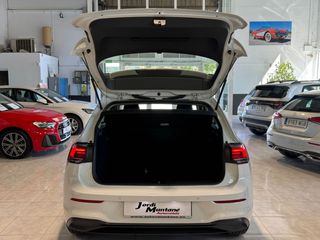 Volkswagen Golf VIII 2.0TDI 115CV LIFE.- " NACIONAL ".- " BAJO CONSUMO ".- " GARANTÍA CON COBERTURA EUROPEA ".- " REVISADO Y GARANTÍZADO ".-