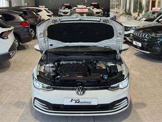 Volkswagen Golf VIII 2.0TDI 115CV LIFE.- " NACIONAL ".- " BAJO CONSUMO ".- " GARANTÍA CON COBERTURA EUROPEA ".- " REVISADO Y GARANTÍZADO ".-