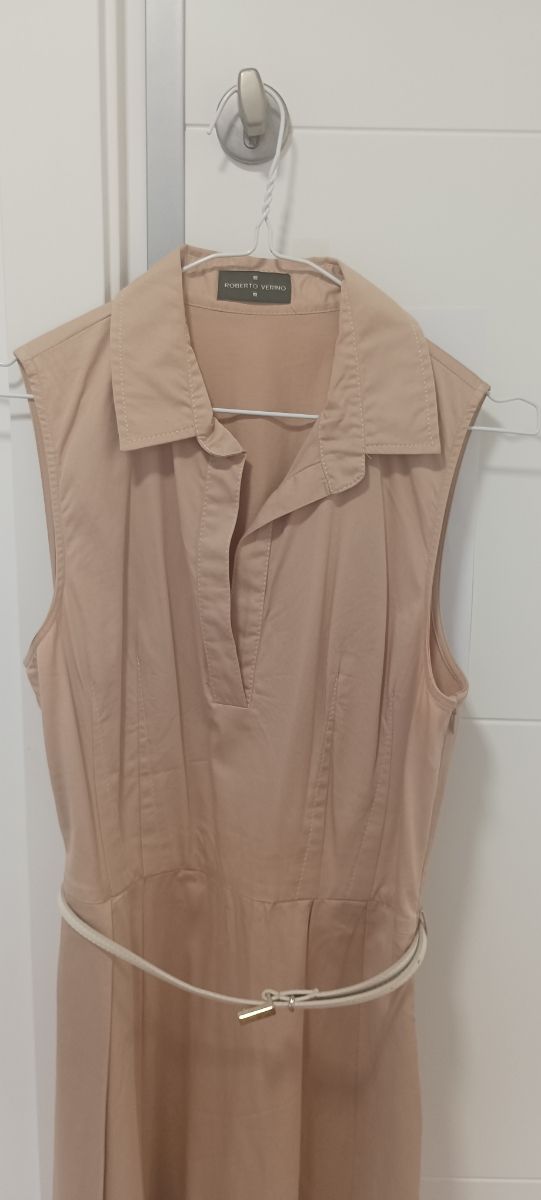 Vestido Roberto Verino Beige talla M. Con cinturón
