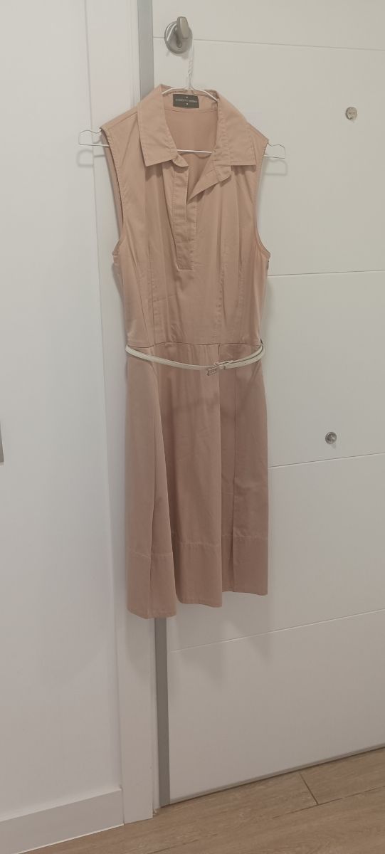 Vestido Roberto Verino Beige talla M. Con cinturón