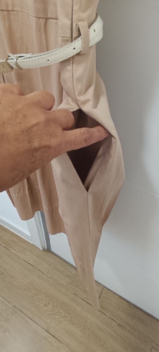 Vestido Roberto Verino Beige talla M. Con cinturón