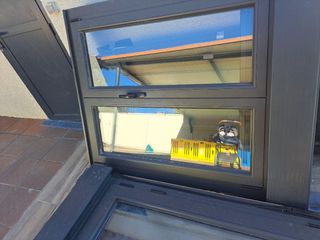 Ventana de aluminio y cristal cn persian