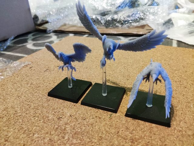 Buitres Reyes Funerarios Miniaturas