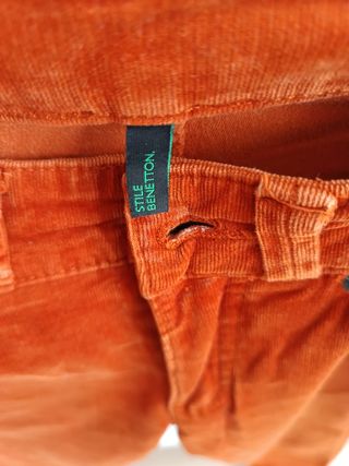 Pantalones de pana naranja