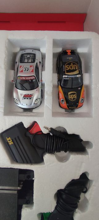 Scalextric C2 GT con 2 coches