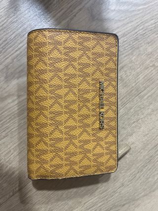 Bolso Michael Kors Marrón con Monedero