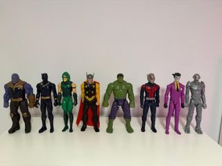Muñecos Vengadores