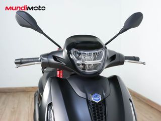 PIAGGIO BEVERLY 300 HPE