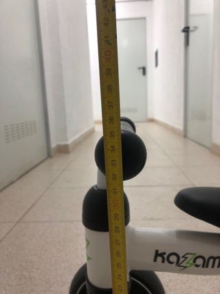 Impecable correpasillos Mini Kazam