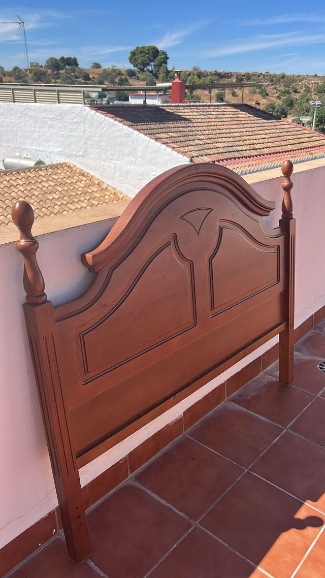 Cabecero de madera cama matrimonio