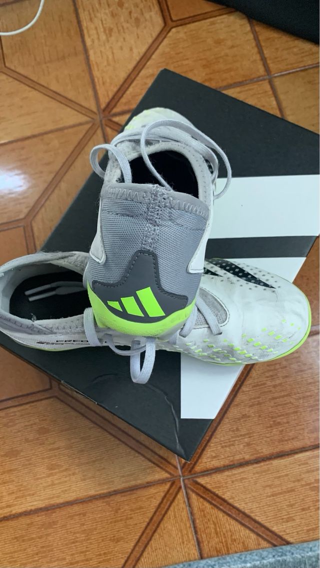 Botas de fútbol Adidas Predator