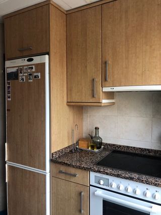 Muebles de cocina con horno/frigo/placa/extractor