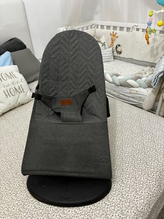 Mecedora para bebé gris