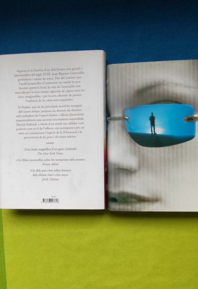 2 Libros el Perfum y el Viajero