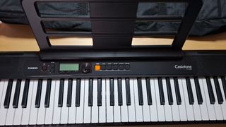 Teclado Casio CT-S200 con funda