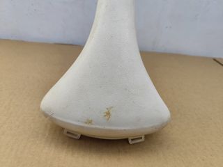 Asiento de bicicleta blanco