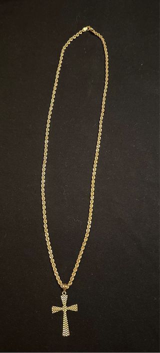 Cadena de oro 18k con colgante de cruz