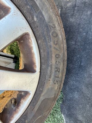 4 Llantas AUTEC algunas están mejores que otras .