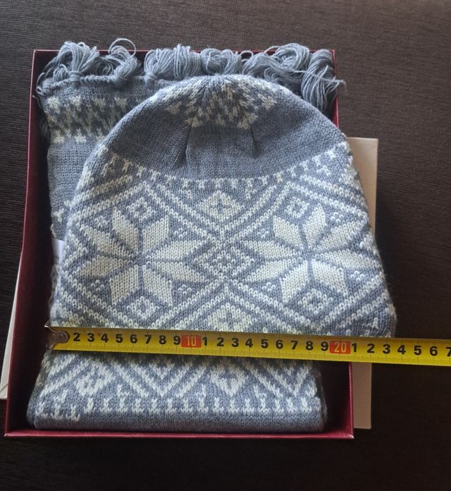 Set Bufanda y Gorro Green Coast