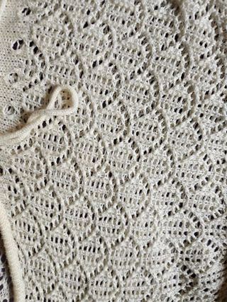 Chaleco de punto calado con cordones