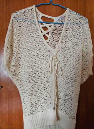 Chaleco de punto calado con cordones