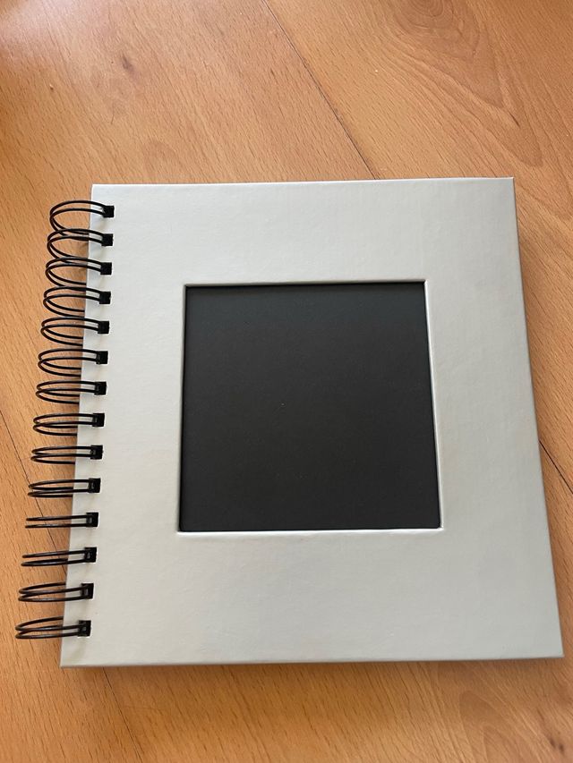 Novo álbum de fotografias com moldura