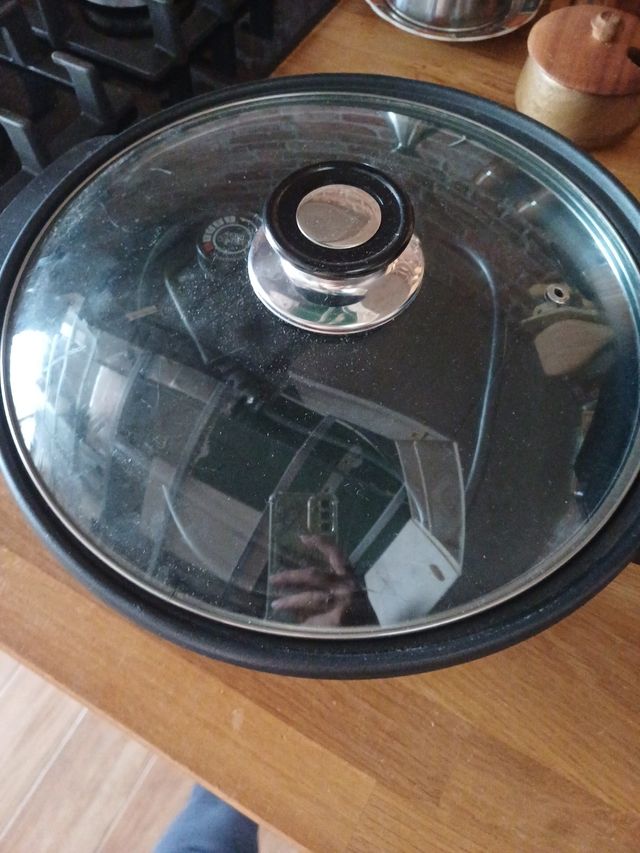 Parrilla Eléctrica Negra.