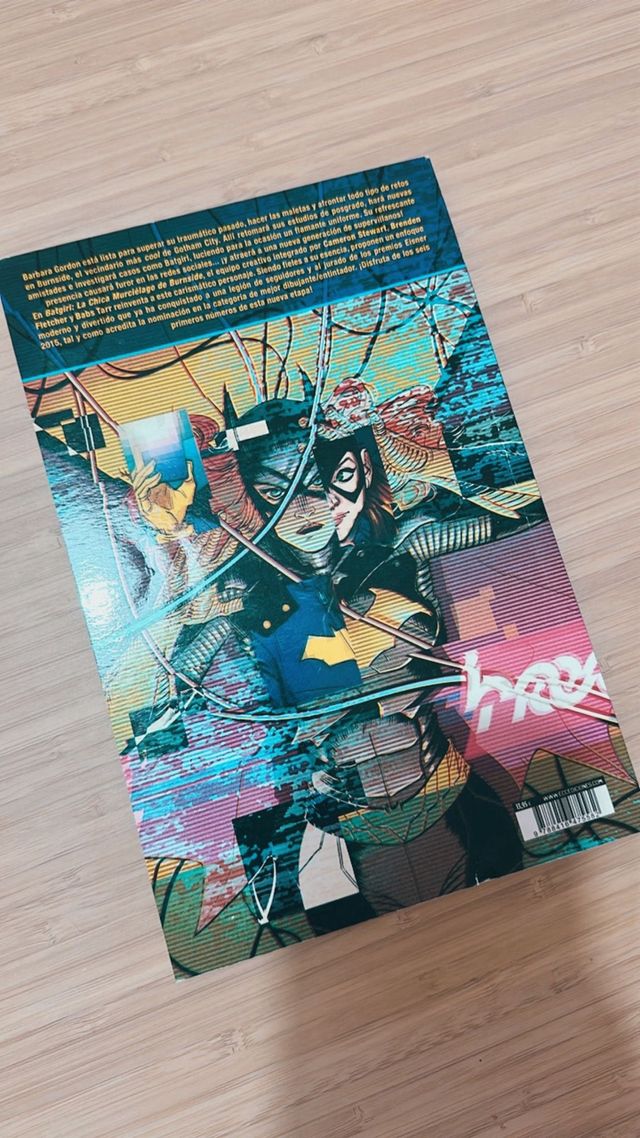 Batgirl: La chica murciélago de Burnside