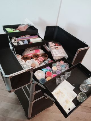 Maleta estética uñas con ruedas