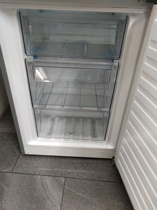 Nevera AEG 200x60cm A++ no Frost con Garantia 