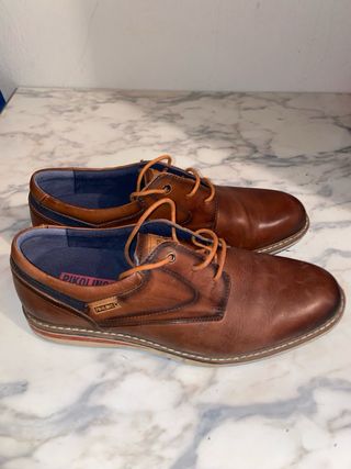 Zapatos Pikolinos Marrones